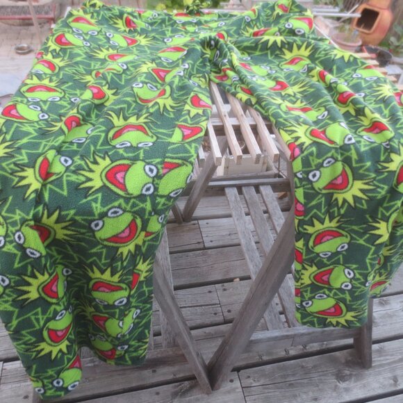 Fun Cute Unisex Kermit the Frog Pajama PJ Bottoms - Medium. - Picture 2 of 9